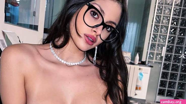 Martina Vismara hit big boobs milf Onlyfans model 